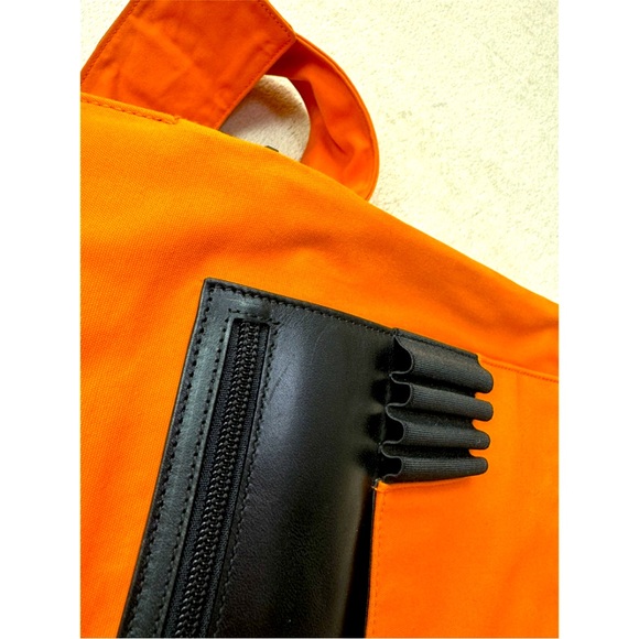 GUCCI/Cloth bag/Good condition/Orange/Unisex - Picture 14 of 16